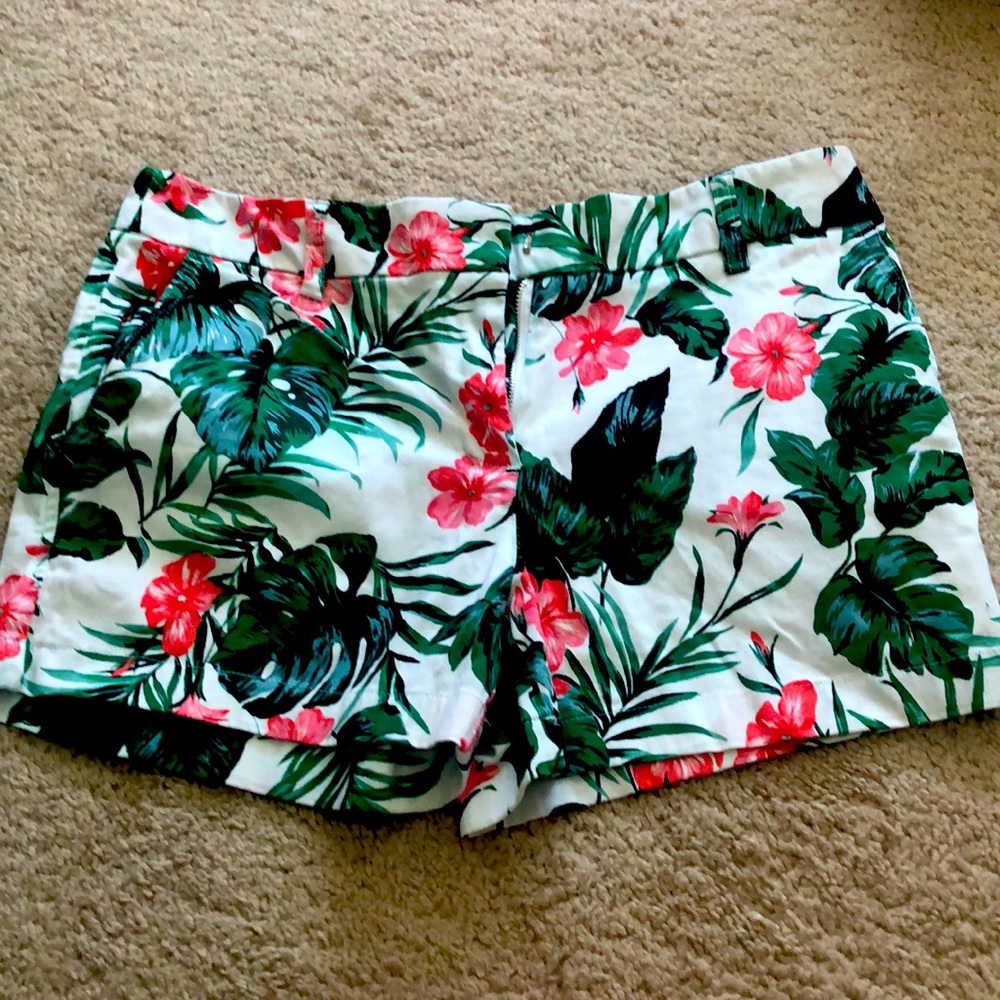 Shorts women’s
